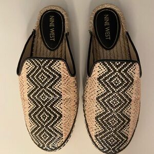Nine West | Boho Volley Espadrille Mule Flats‎ Aztec Southwestern Raffia Woven 6